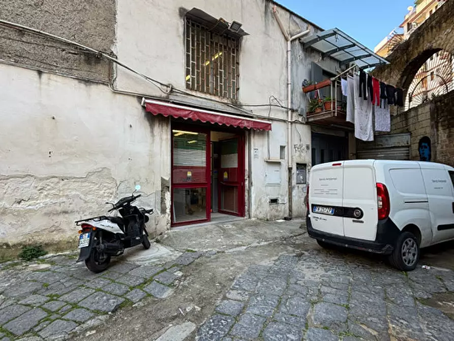 Immagine 9 di Laboratorio in affitto  in VIA PASQUALE BAFFI, 10 a Napoli