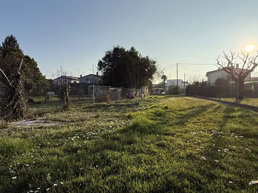 Immagine 18 di Villetta a schiera in vendita  in Via Gorgazzo a Oderzo