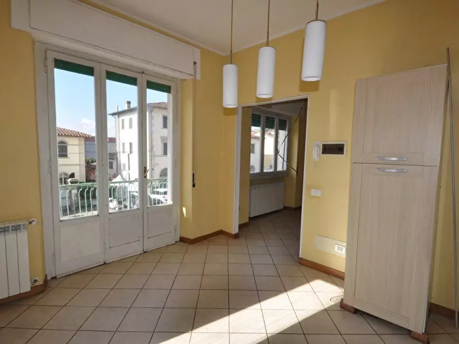 Immagine 1 di Appartamento in vendita  in Piazzale Trieste a Terranuova Bracciolini