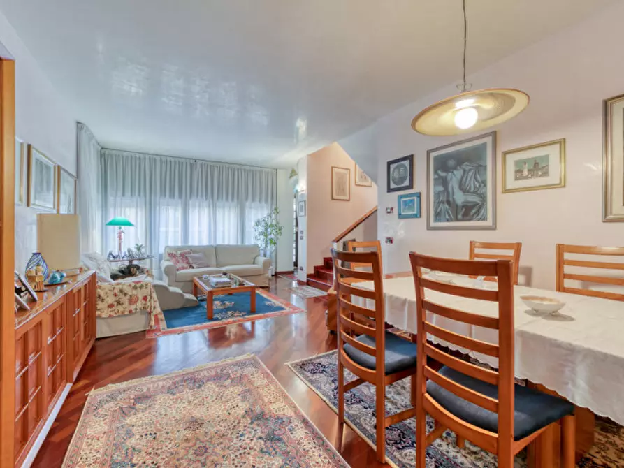 Immagine 3 di Villa in vendita  in Via Sebastiano Giacomelli a Padova