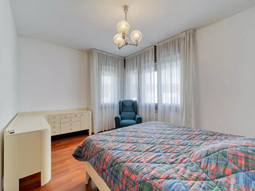 Immagine 26 di Villa in vendita  in Via Sebastiano Giacomelli a Padova