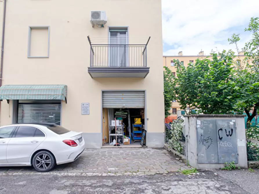 Immagine 1 di Ufficio in vendita  in Via Francesca Edera de Giovanni, 3/A a Bologna
