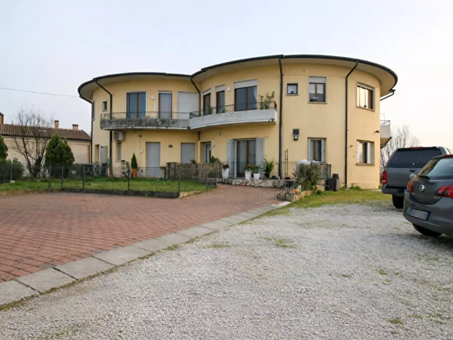 Immagine 22 di Appartamento in vendita  in Via Fornaci, 3 a Caldogno