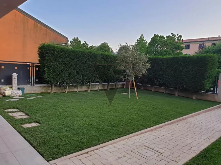 Immagine 1 di Appartamento in vendita  in Via Lago d'Iseo a Pianiga