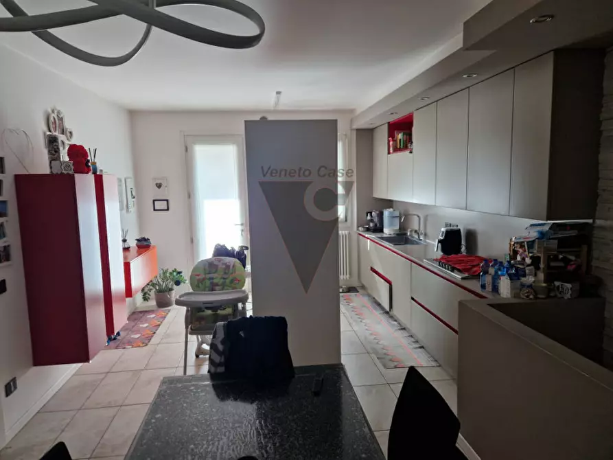 Immagine 3 di Appartamento in vendita  in Via Lago d'Iseo a Pianiga