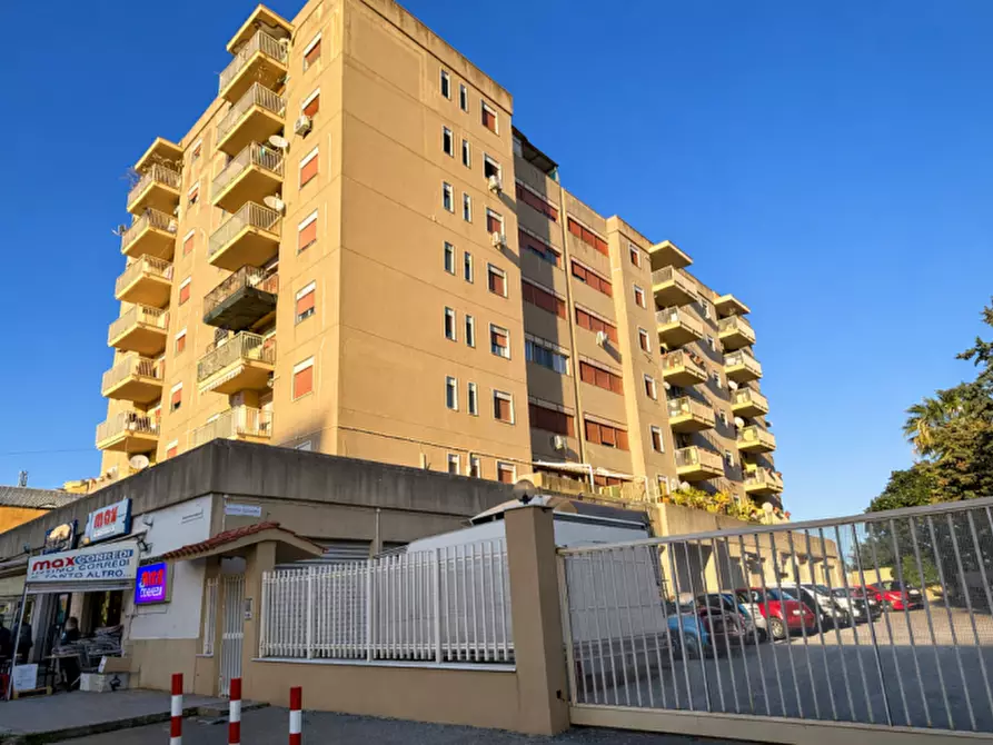 Immagine 2 di Appartamento in vendita  in Via OS 6 a Palermo