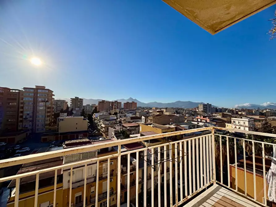 Immagine 10 di Appartamento in vendita  in Via OS 6 a Palermo