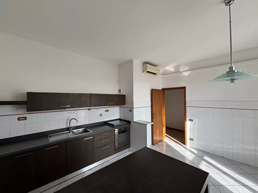 Immagine 3 di Appartamento in affitto  in VIA DI NOVOLI a Firenze