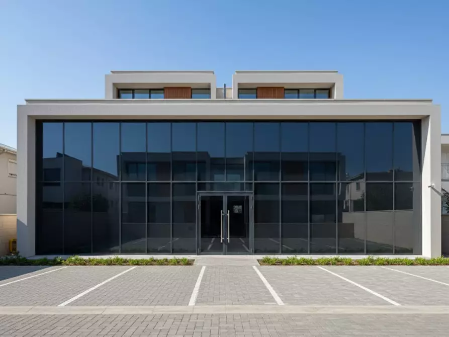 Immagine 1 di Ufficio in affitto  in strada statale a Cerea