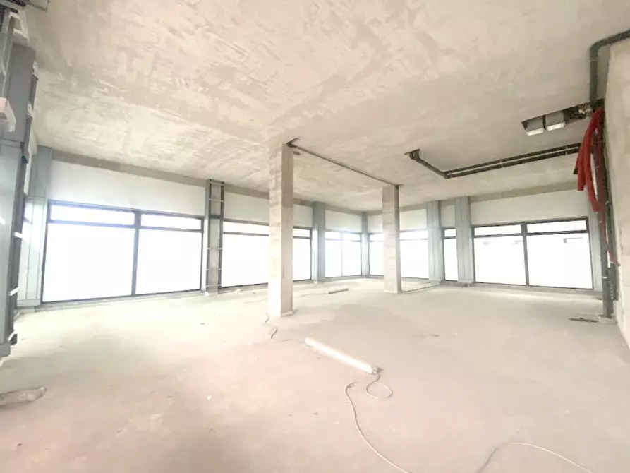 Immagine 1 di Ufficio in affitto  in Viale Giovanni Bovio a Cesena