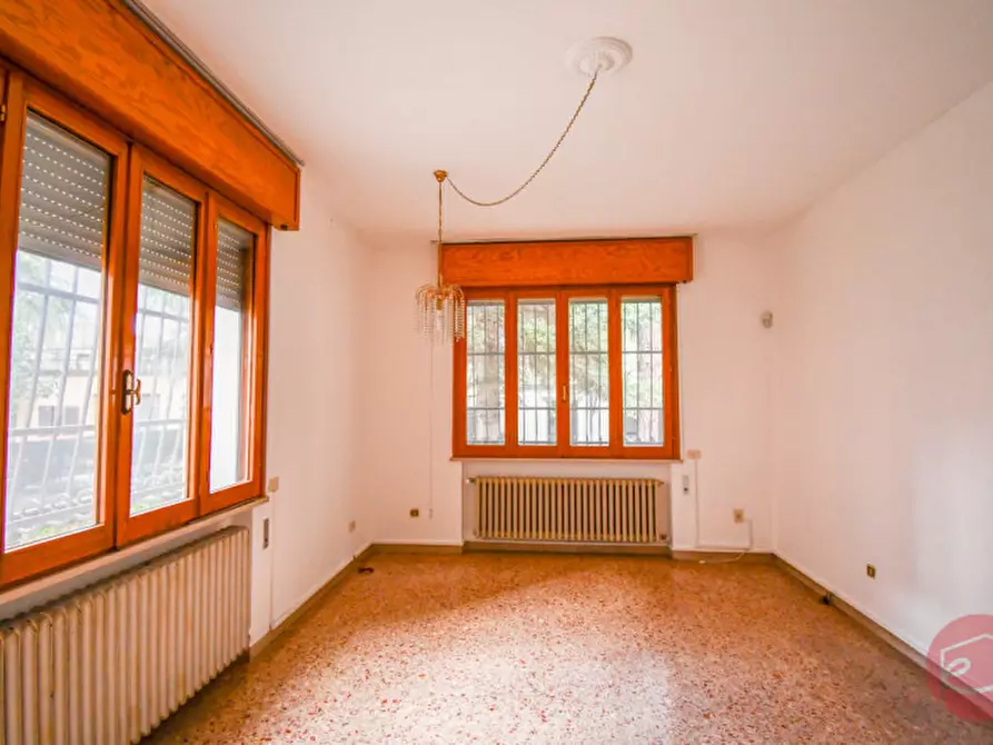 Immagine 5 di Villa in vendita  a Cesena