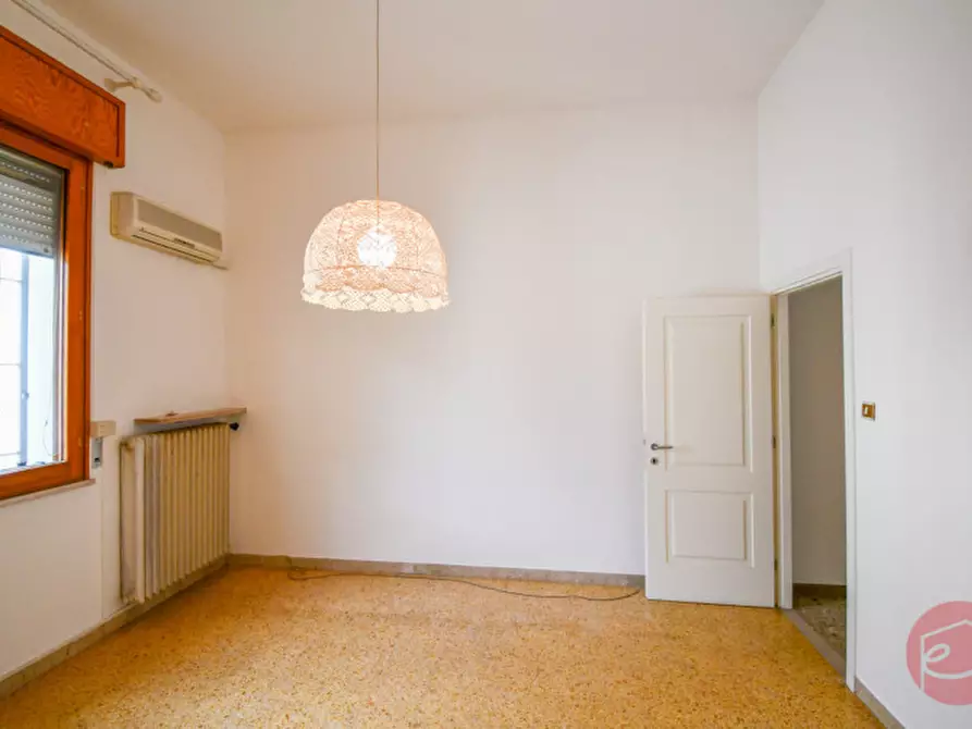 Immagine 18 di Villa in vendita  a Cesena
