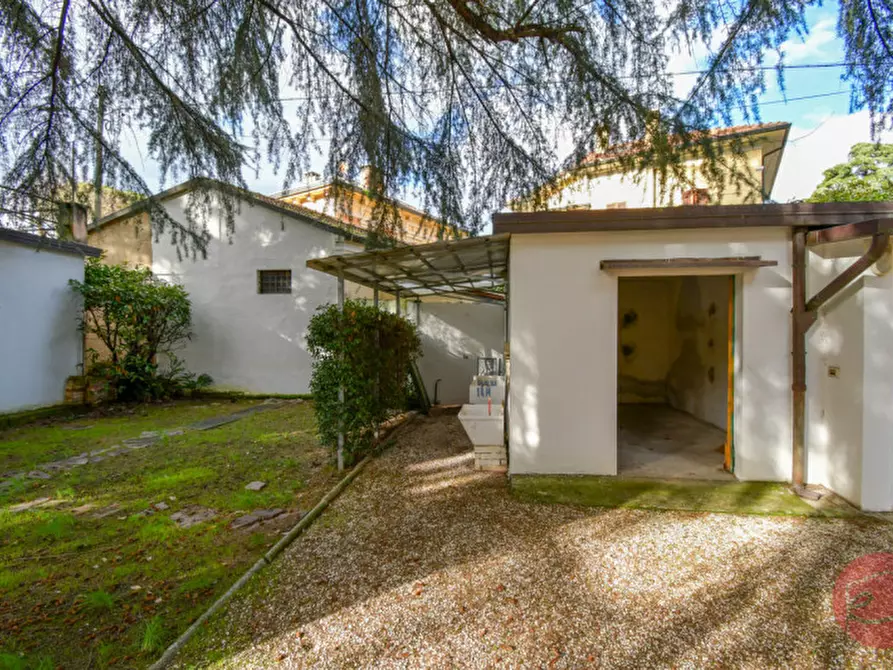 Immagine 36 di Villa in vendita  a Cesena