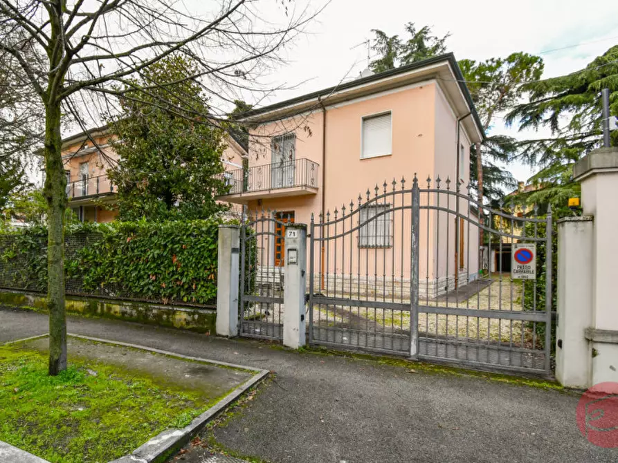 Immagine 43 di Villa in vendita  a Cesena