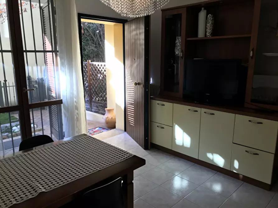 Immagine 4 di Appartamento in vendita  in Viale Gramsci a Cesena