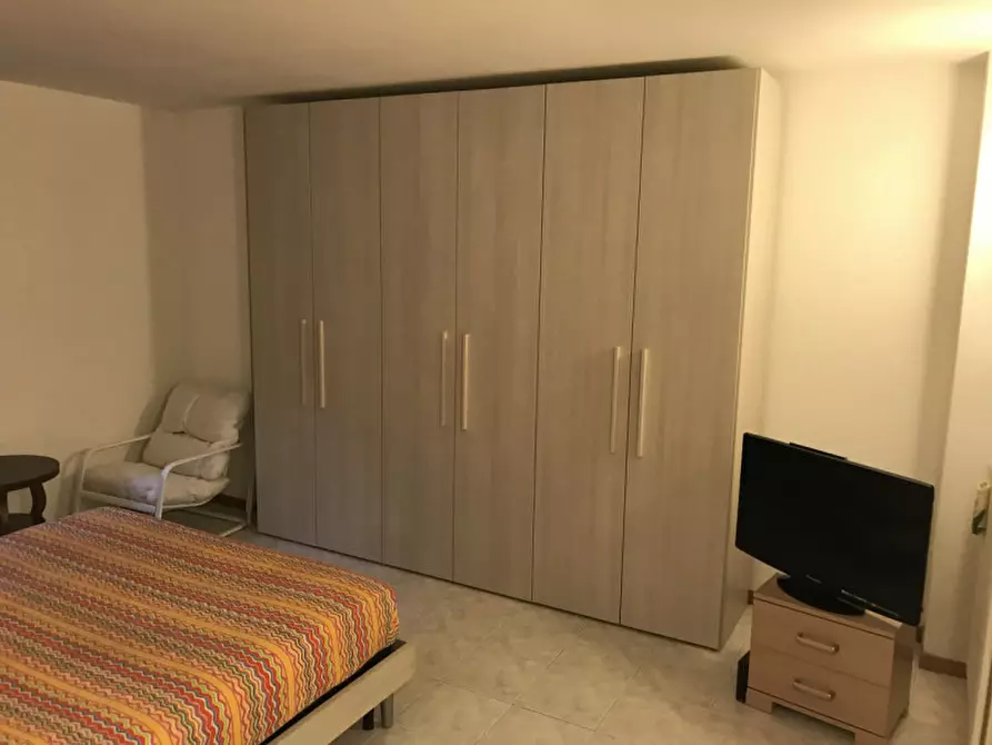 Immagine 9 di Appartamento in vendita  in Viale Gramsci a Cesena