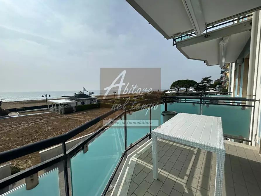 Immagine 13 di Appartamento in vendita  in Via Levantina TERZO ACCESSO AL MARE a Jesolo