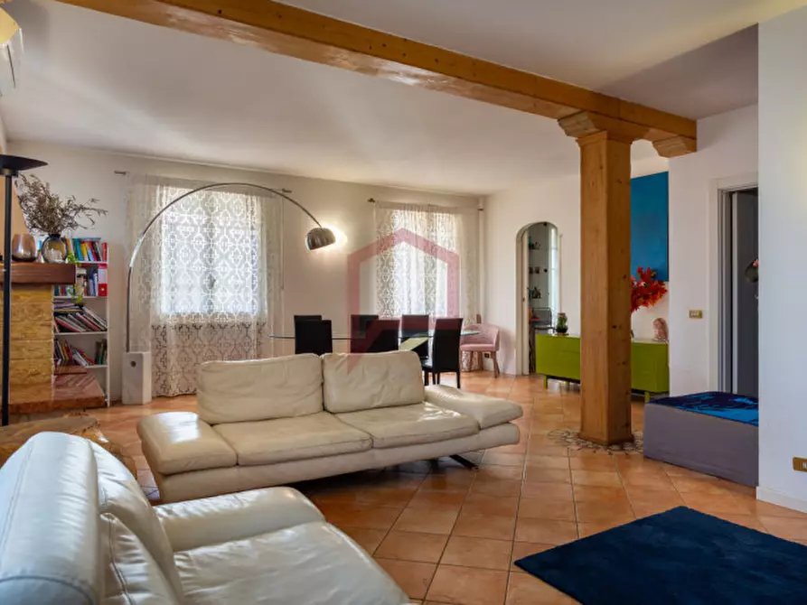 Immagine 2 di Casa bifamiliare in vendita  in Colmello a Marcon