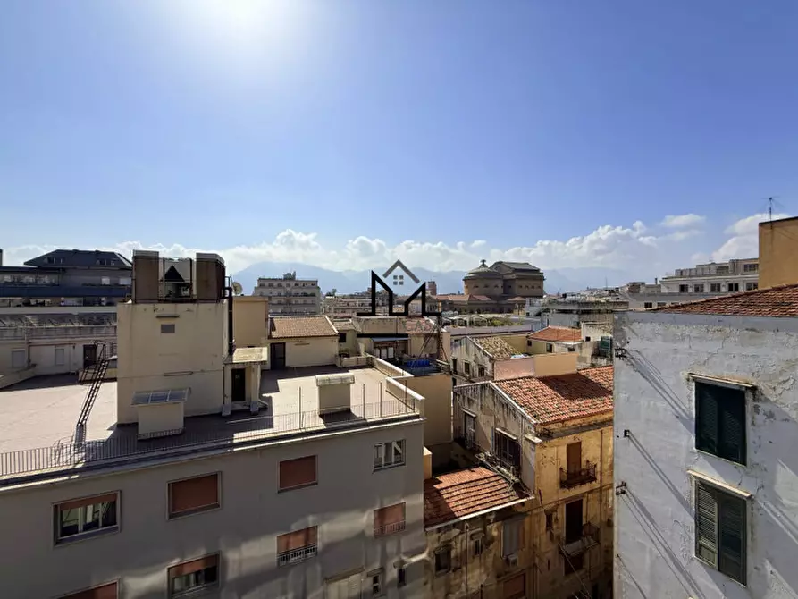 Immagine 16 di Ufficio in affitto  in Via Mariano Stabile 160 a Palermo