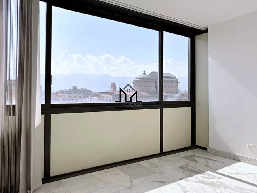 Immagine 18 di Ufficio in affitto  in Via Mariano Stabile 160 a Palermo