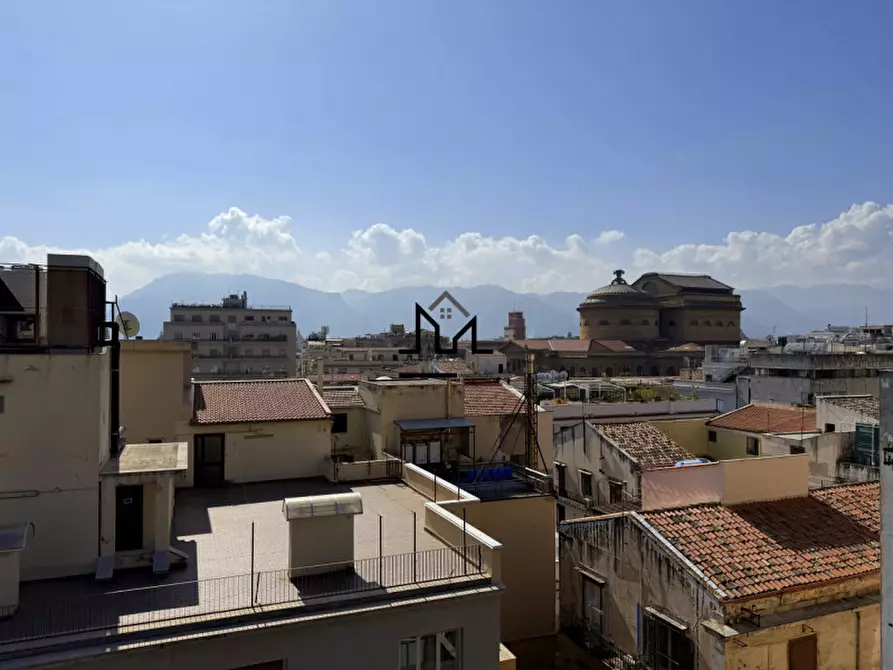 Immagine 19 di Ufficio in affitto  in Via Mariano Stabile 160 a Palermo