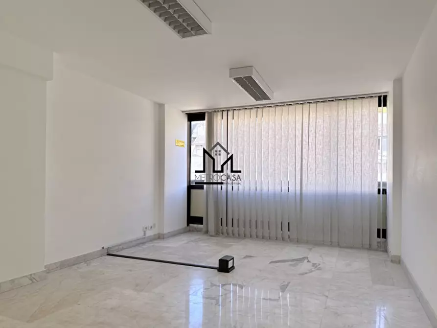 Immagine 31 di Ufficio in affitto  in Via Mariano Stabile 160 a Palermo