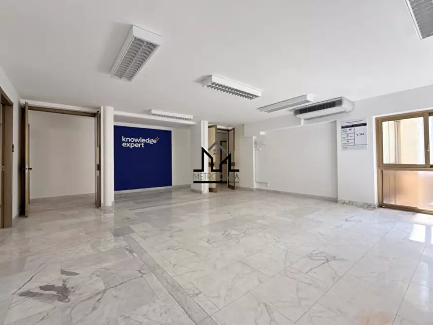 Immagine 34 di Ufficio in affitto  in Via Mariano Stabile 160 a Palermo