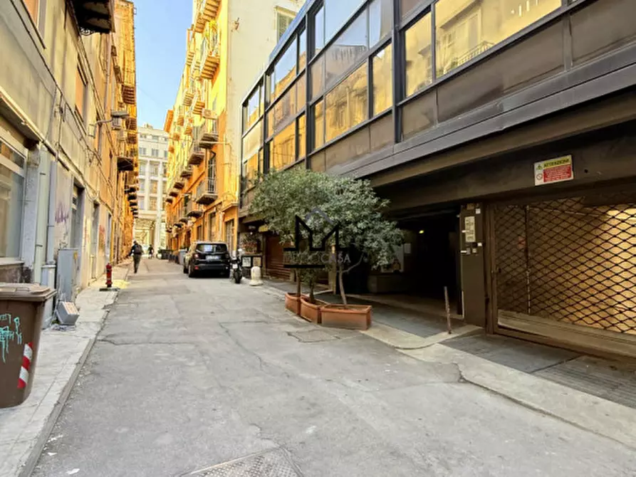 Immagine 50 di Ufficio in affitto  in Via Mariano Stabile 160 a Palermo