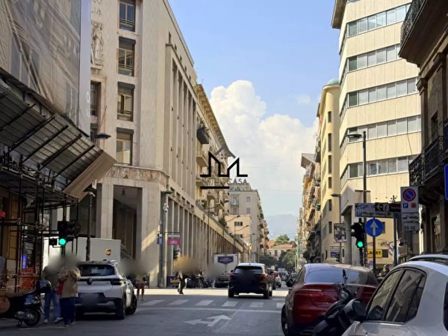 Immagine 54 di Ufficio in affitto  in Via Mariano Stabile 160 a Palermo