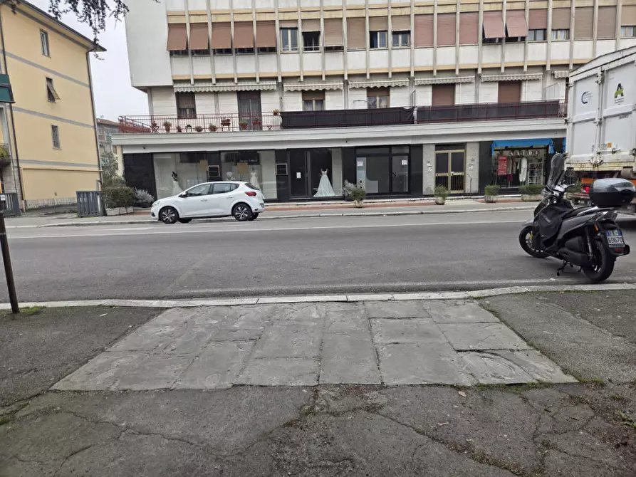 Immagine 7 di Magazzino in vendita  in Via Baccio da Montelupo 151 a Firenze
