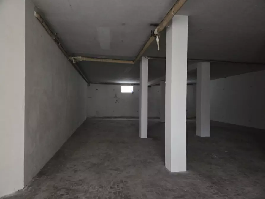 Immagine 13 di Magazzino in vendita  in Via Baccio da Montelupo 151 a Firenze