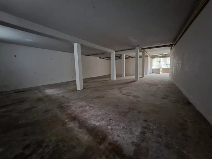 Immagine 15 di Magazzino in vendita  in Via Baccio da Montelupo 151 a Firenze