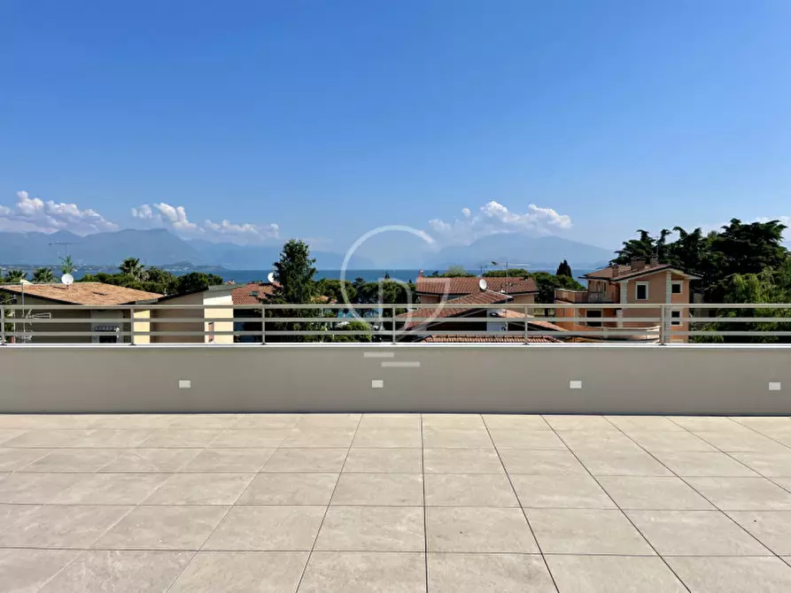 Immagine 2 di Appartamento in vendita  in via tomaso del Molin a Desenzano Del Garda