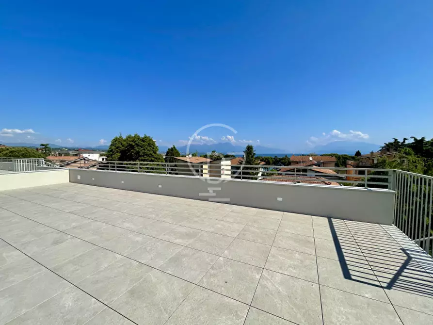 Immagine 4 di Appartamento in vendita  in via tomaso del Molin a Desenzano Del Garda