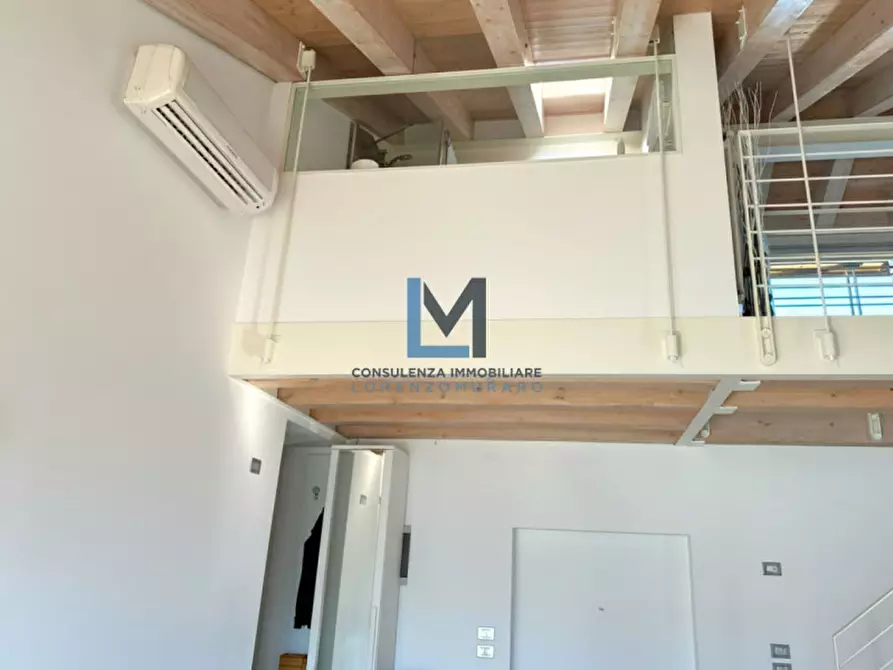 Immagine 6 di Appartamento in vendita  a Montebelluna