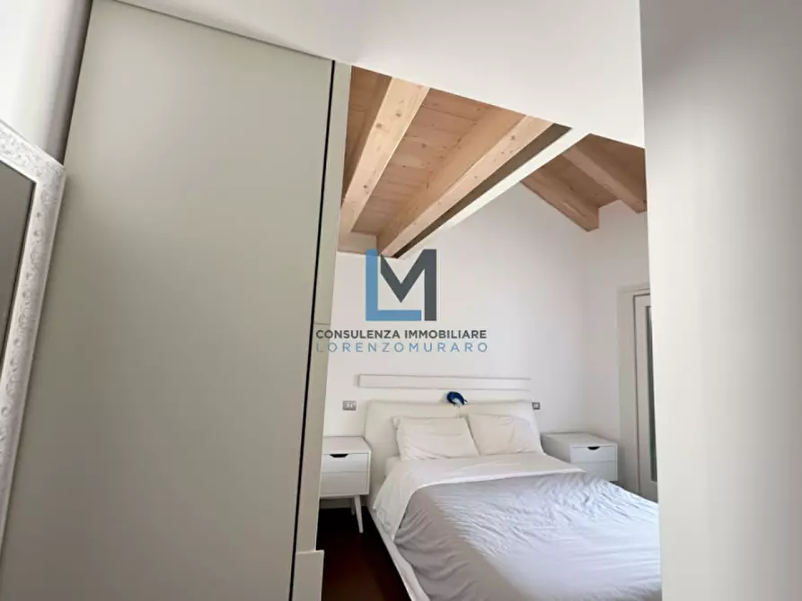 Immagine 7 di Appartamento in vendita  a Montebelluna