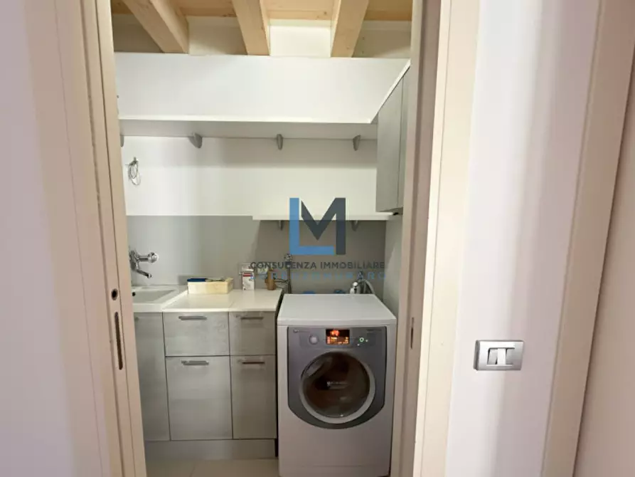 Immagine 11 di Appartamento in vendita  a Montebelluna