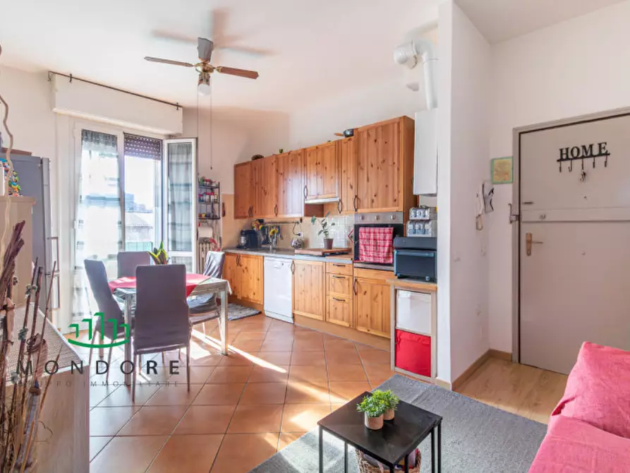 Immagine 3 di Appartamento in vendita  in via degli ortolani a Bologna