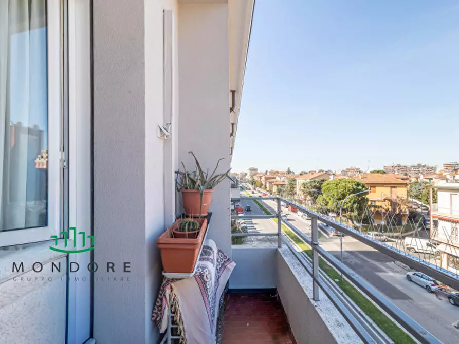 Immagine 16 di Appartamento in vendita  in via degli ortolani a Bologna