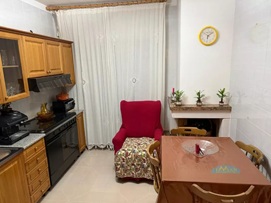 Immagine 4 di Appartamento in vendita  in Via Piersanti Mattarella a Ceglie Messapico