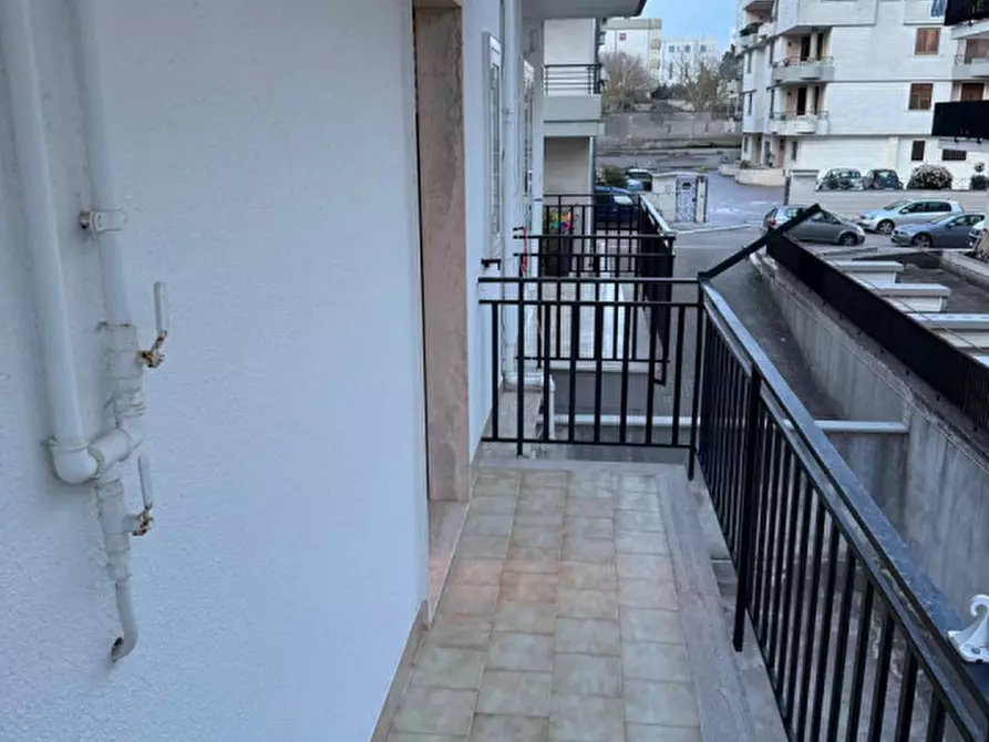 Immagine 14 di Appartamento in vendita  in Via Piersanti Mattarella a Ceglie Messapico