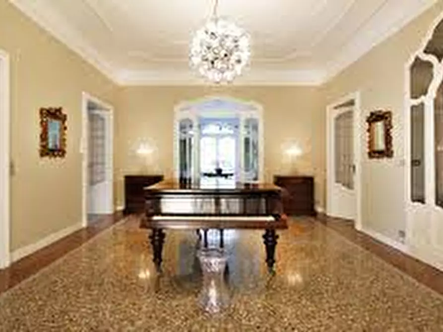 Immagine 1 di Villetta a schiera in vendita  in Via Santa Sofia a Padova