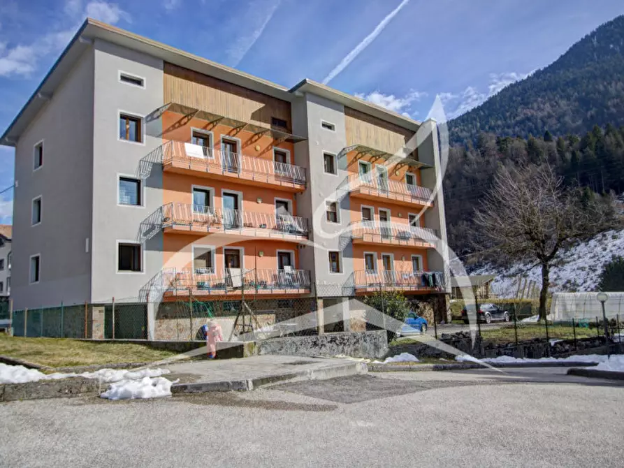 Immagine 1 di Appartamento in vendita  in Via Nazionale a Sella Giudicarie