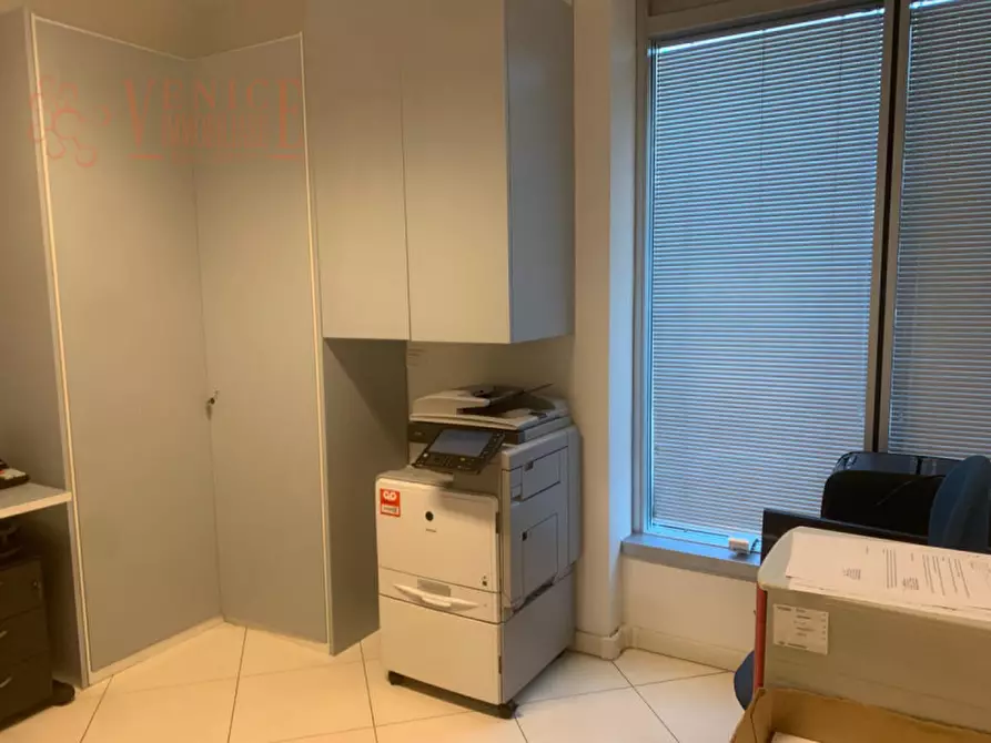 Immagine 2 di Ufficio in vendita  in via don tosatto a Venezia