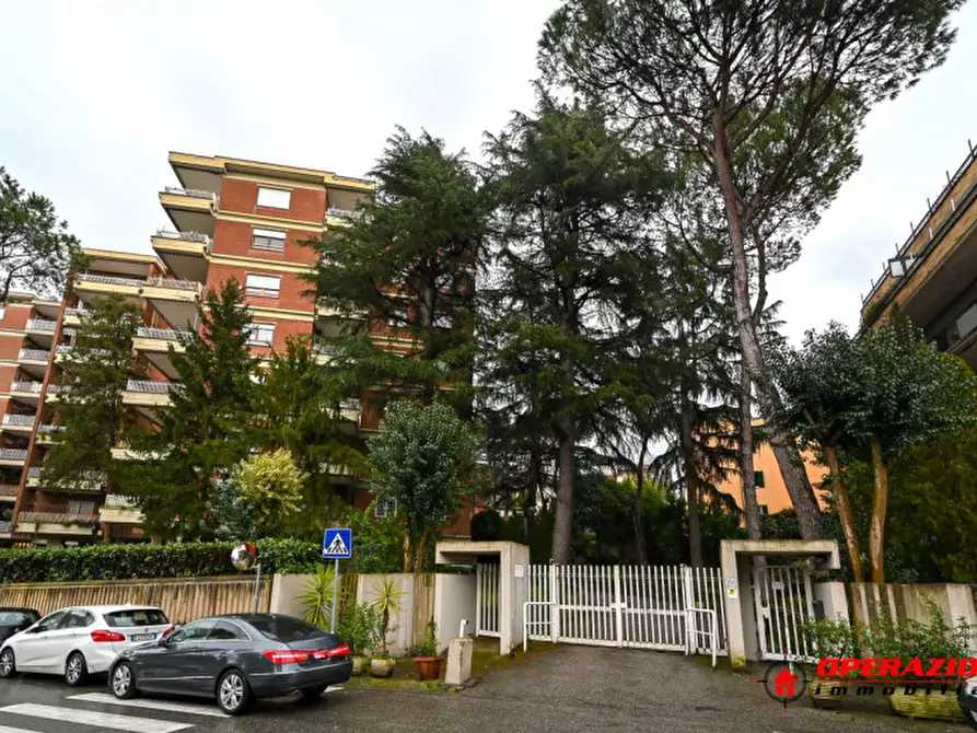 Immagine 2 di Appartamento in vendita  in Via Giuseppe Taverna a Roma