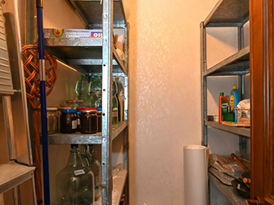 Immagine 26 di Appartamento in vendita  in Via Giuseppe Taverna a Roma