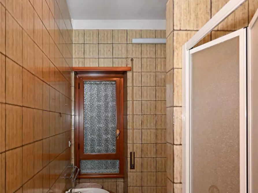 Immagine 32 di Appartamento in vendita  in Via Giuseppe Taverna a Roma