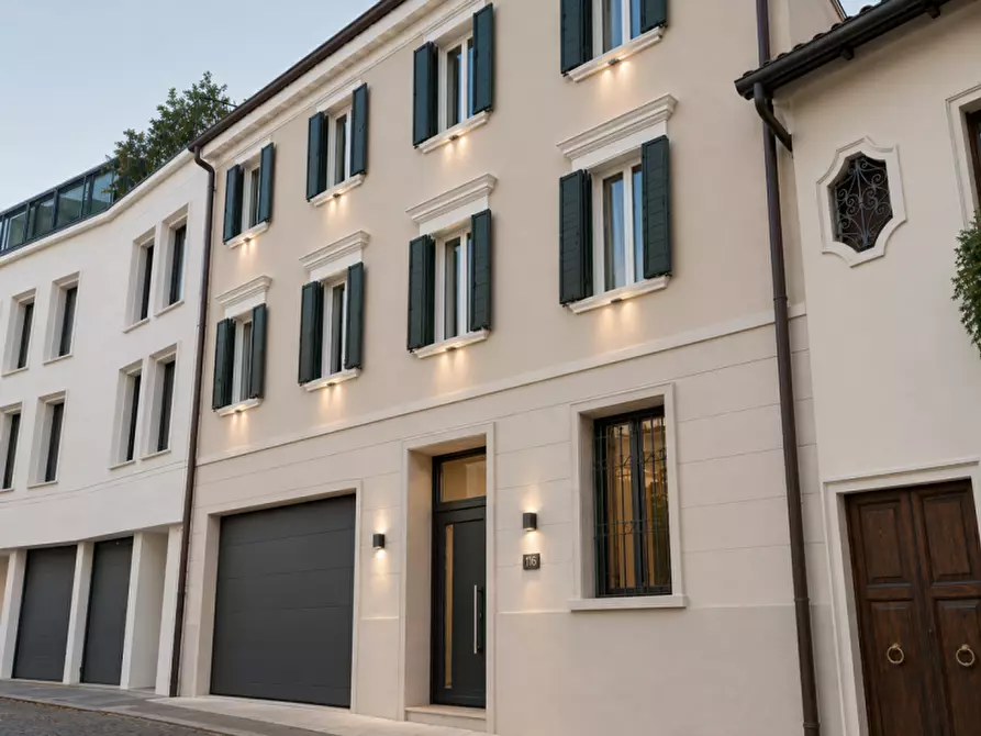Immagine 4 di Palazzo in vendita  in Via San Pietro a Padova