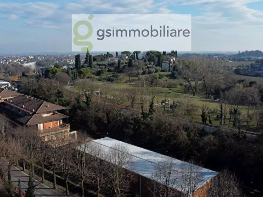 Immagine 5 di Palazzo in vendita  in VIALE ANDREIS 95 a Desenzano Del Garda