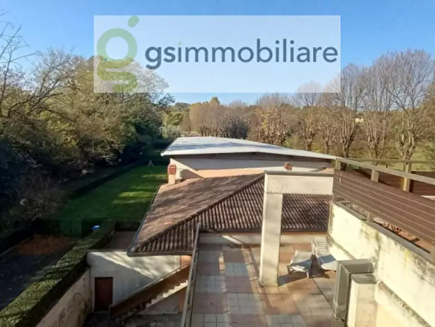 Immagine 13 di Palazzo in vendita  in VIALE ANDREIS 95 a Desenzano Del Garda